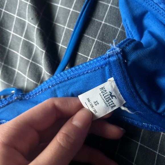 Hollister blue bikini top - Picture 4 of 5